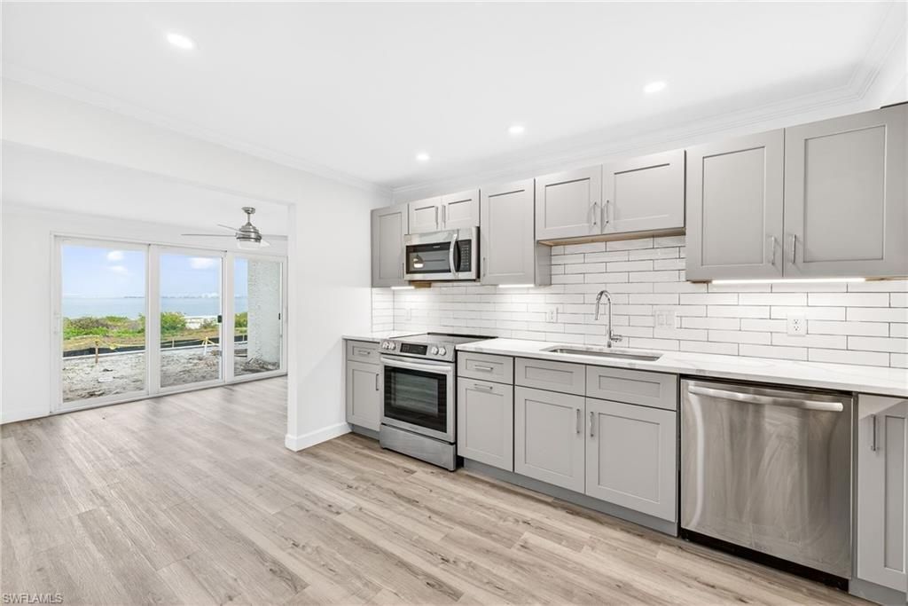 200 Periwinkle Way, Unit 124, Sanibel, FL 33957 Photo