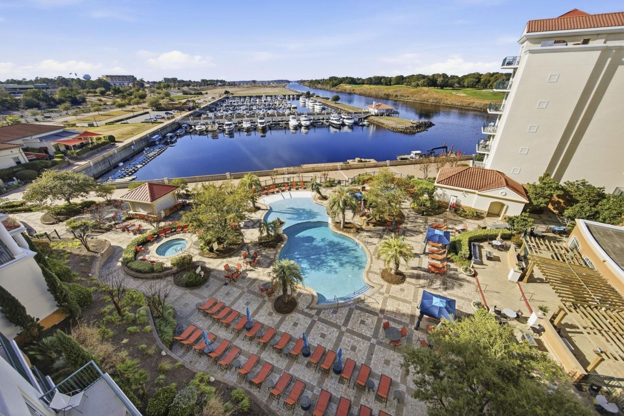 8121 Amalfi Pl. Photo 29