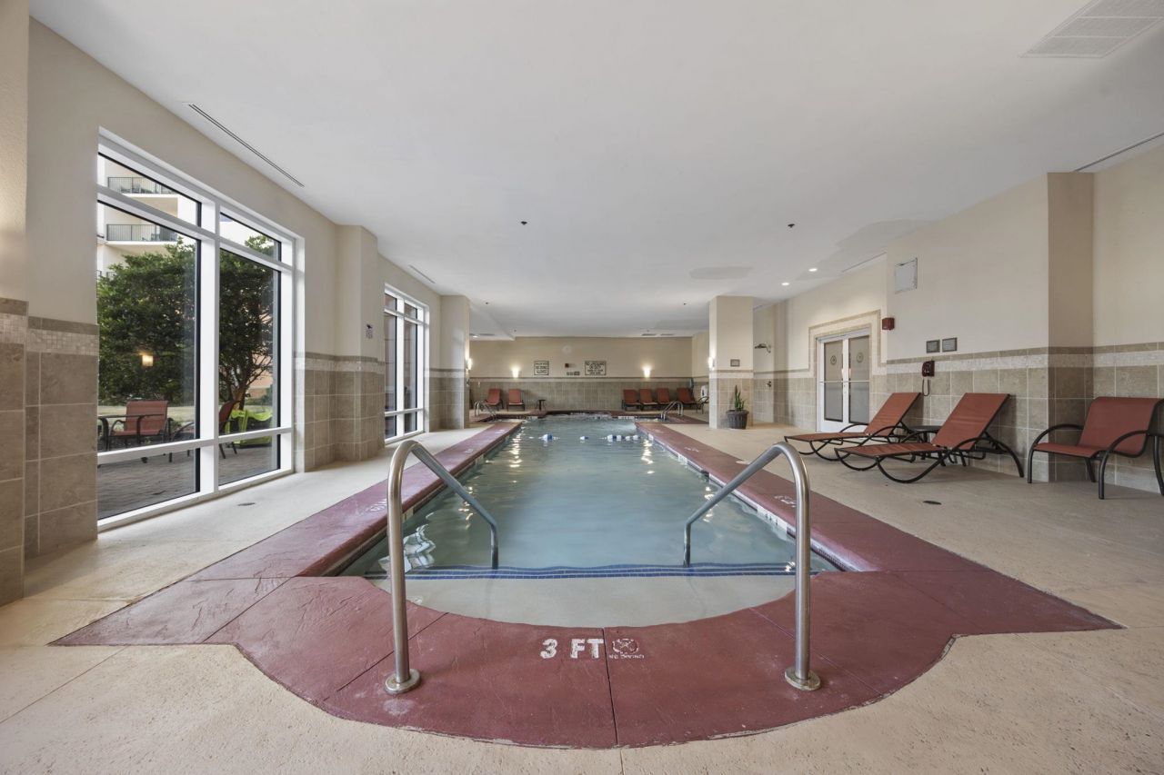 8121 Amalfi Pl. Photo 33