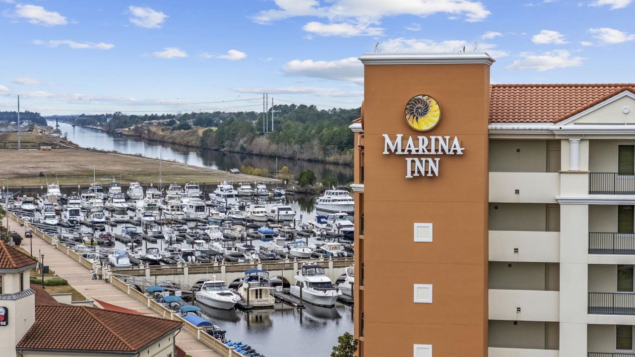 8121 Amalfi Pl. Photo 40