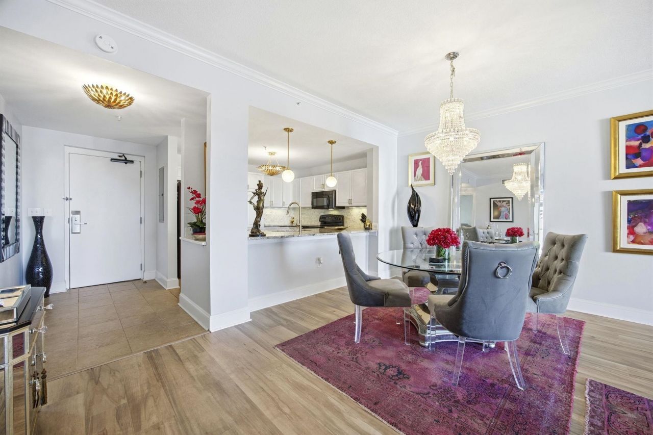 8121 Amalfi Pl. Photo 9