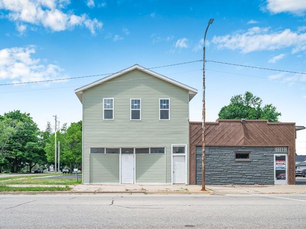 603 & 605 N State St, Big Rapids, MI 49307