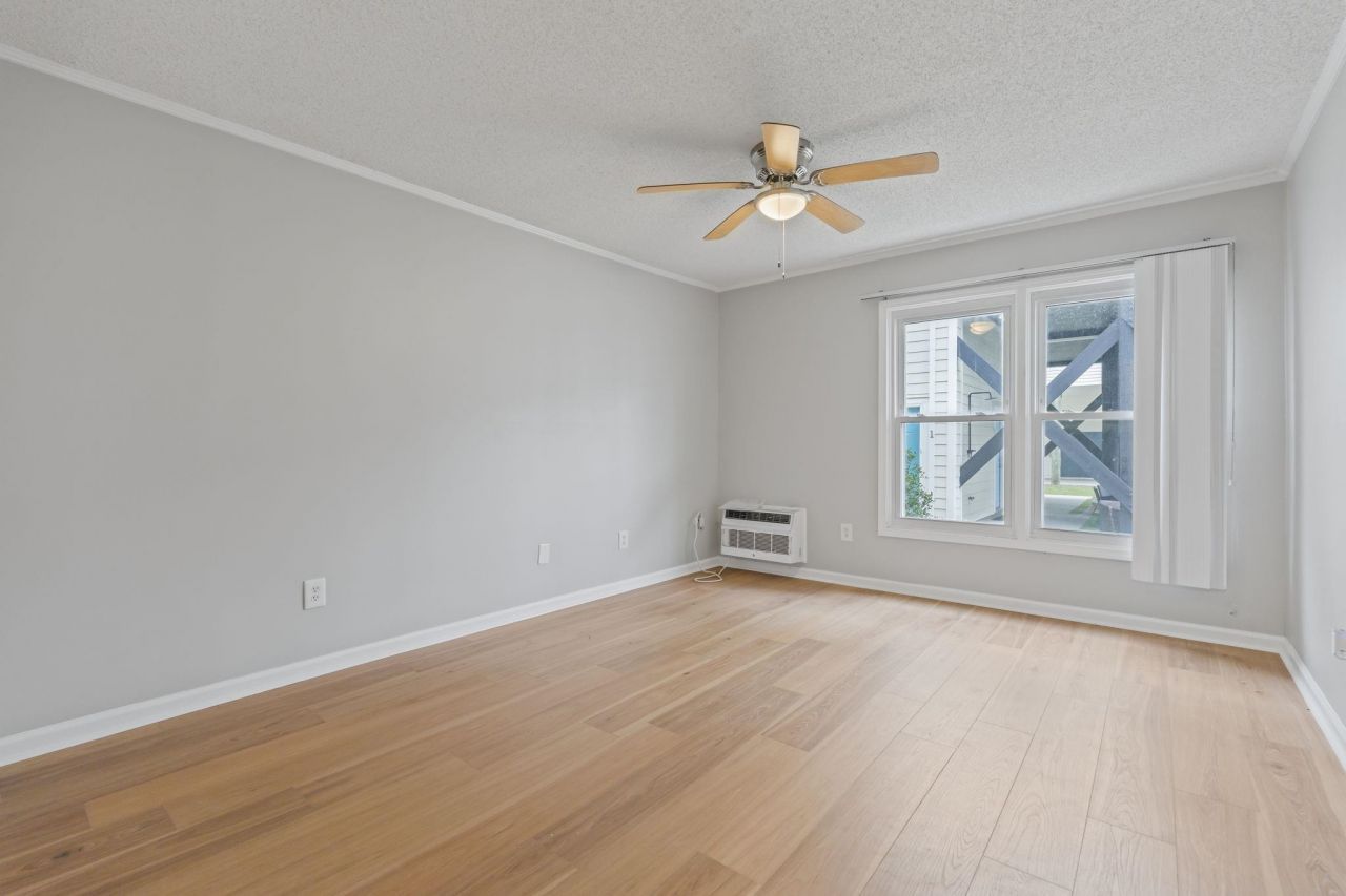 300 47th Ave. S Photo 5