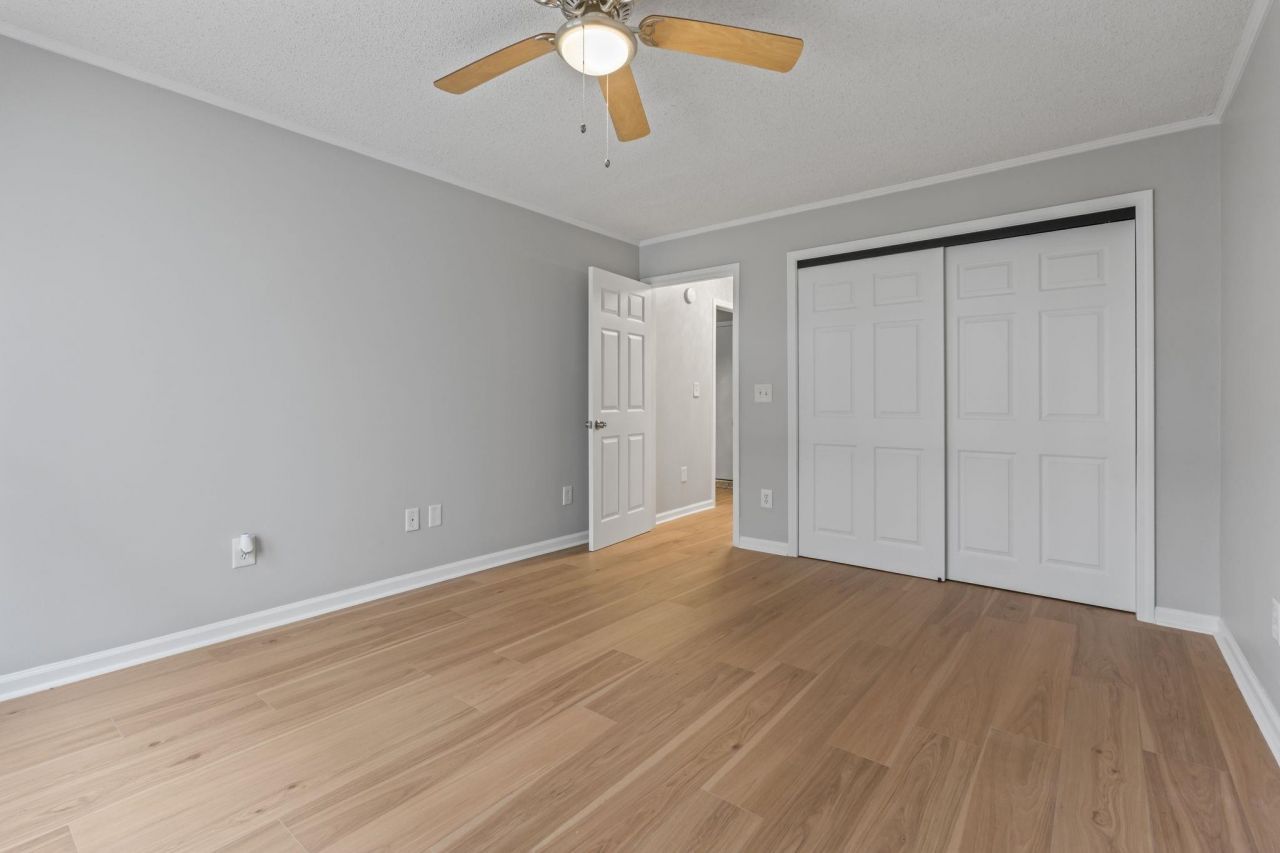 300 47th Ave. S Photo 6