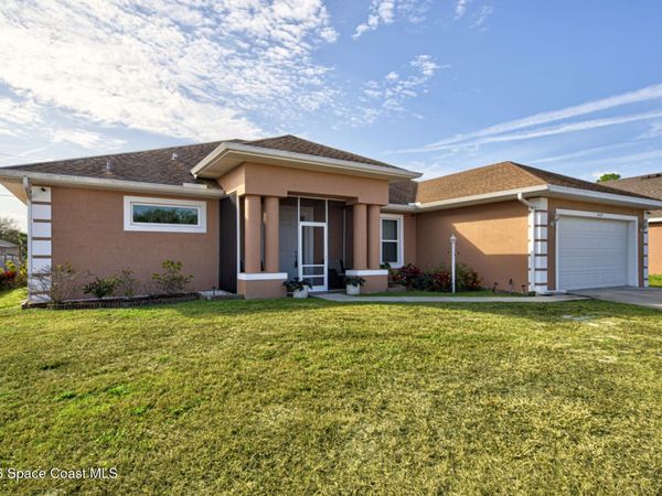 462 Gancedo Street SW, Palm Bay, FL 32908