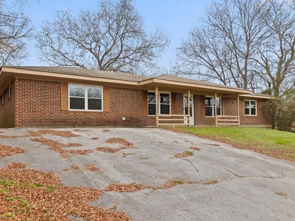 5041 Shoals Lane, Chattanooga, TN 37416