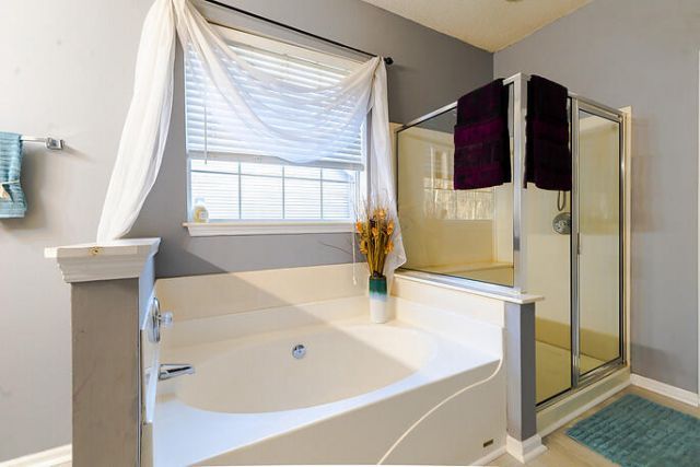 8516 Long Meadow Drive Photo 26