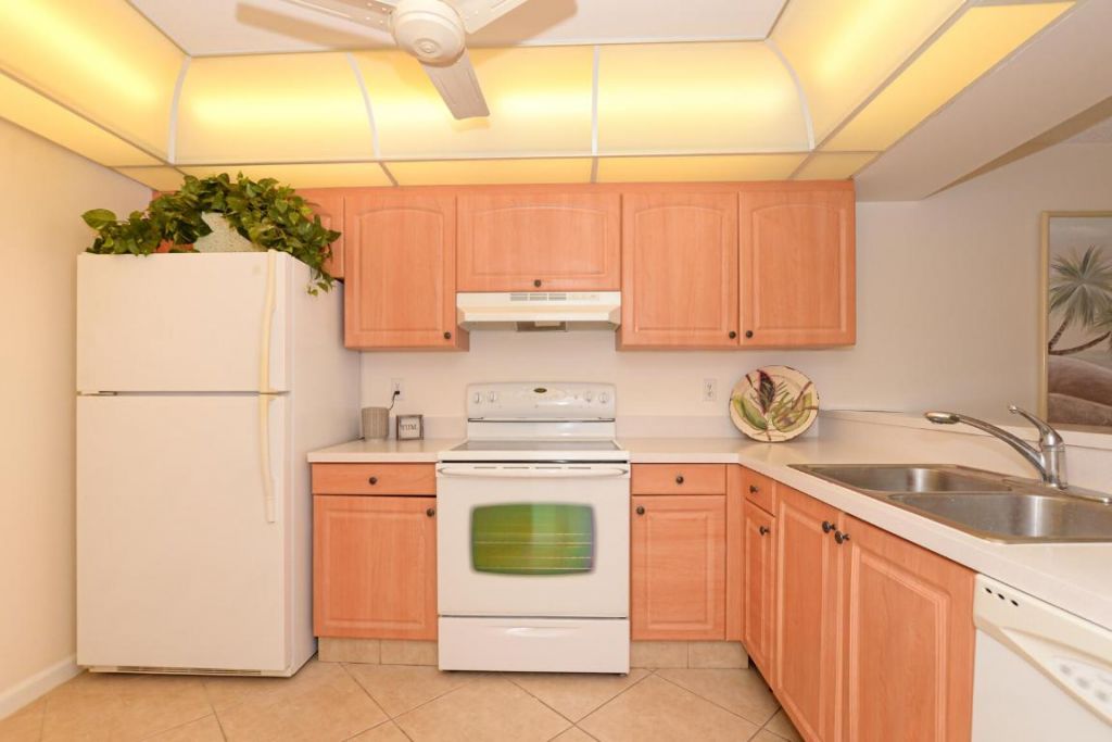 1950 SW Palm City Road, Unit 12-103, Stuart, FL 34994 Photo