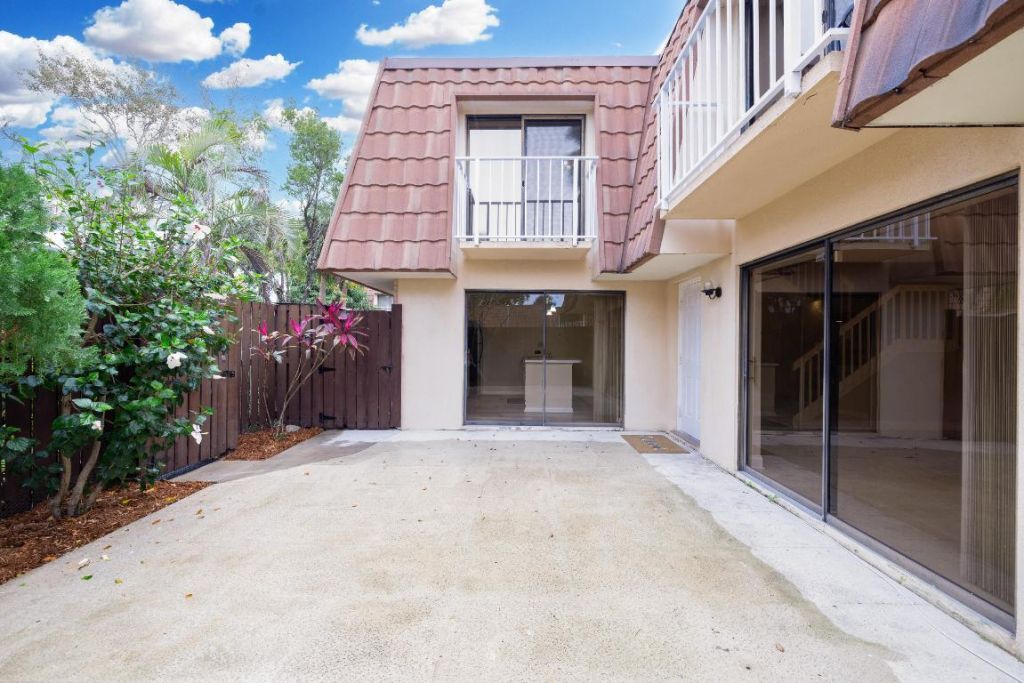 596 Green Springs Place, West Palm Beach, FL 33409 Photo