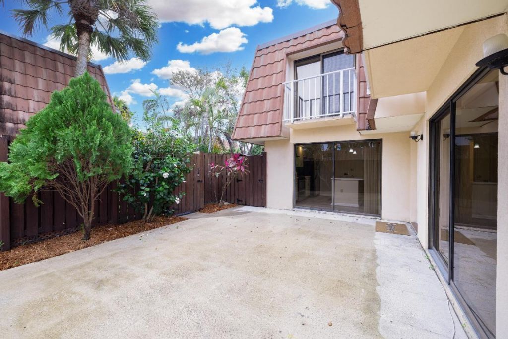 596 Green Springs Place, West Palm Beach, FL 33409 Photo