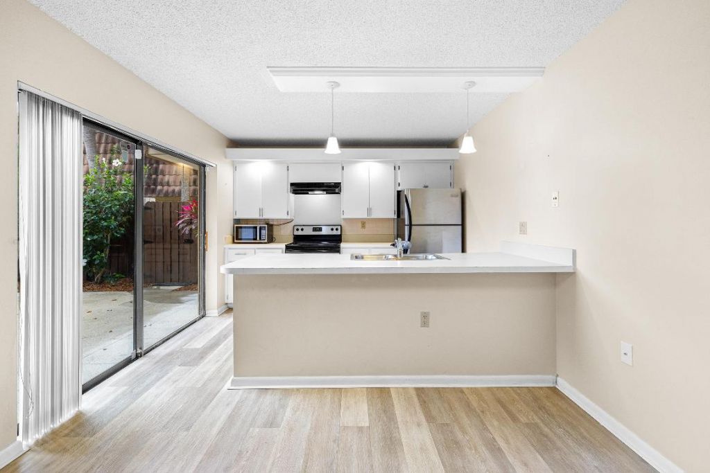 596 Green Springs Place, West Palm Beach, FL 33409 Photo