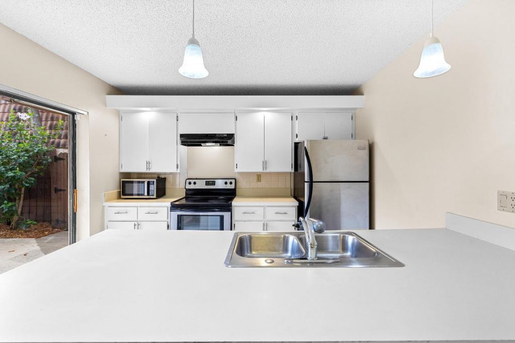 596 Green Springs Place, West Palm Beach, FL 33409 Photo