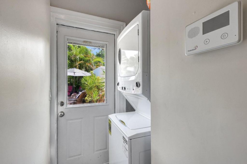 516-520 34th Street, West Palm Beach, FL 33407 Photo