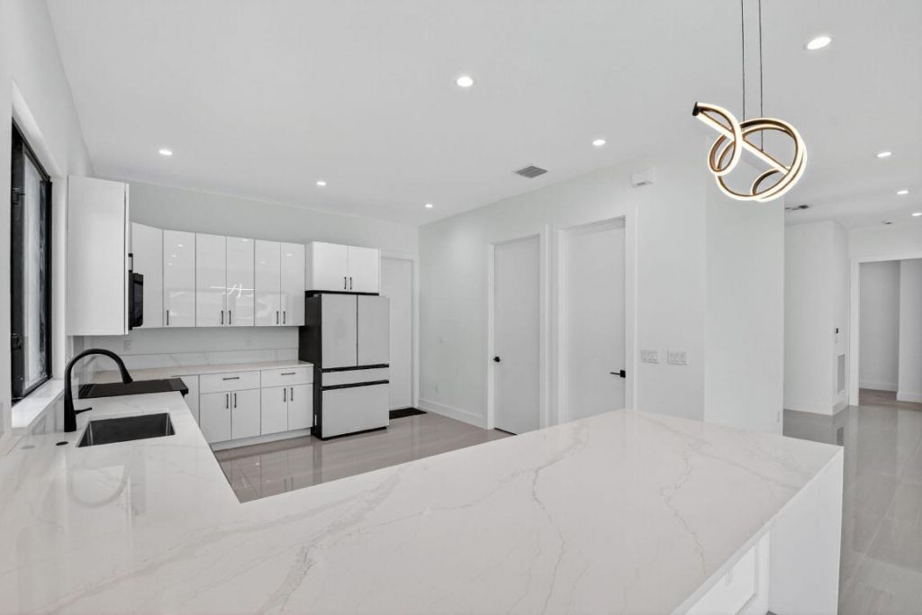 3920 Espan Court, Palm Springs, FL 33461 Photo