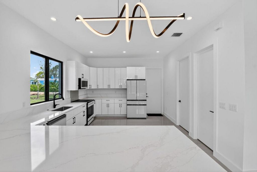 3920 Espan Court, Palm Springs, FL 33461 Photo