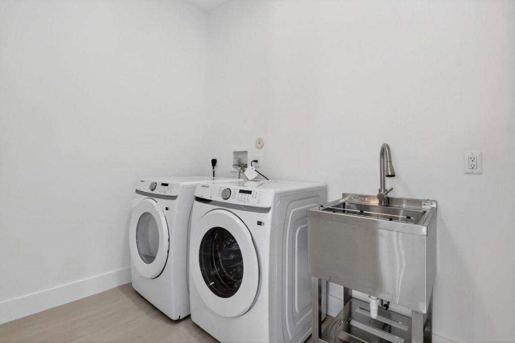 3920 Espan Court, Palm Springs, FL 33461 Photo