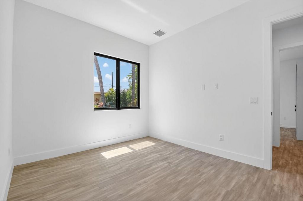 3920 Espan Court, Palm Springs, FL 33461 Photo