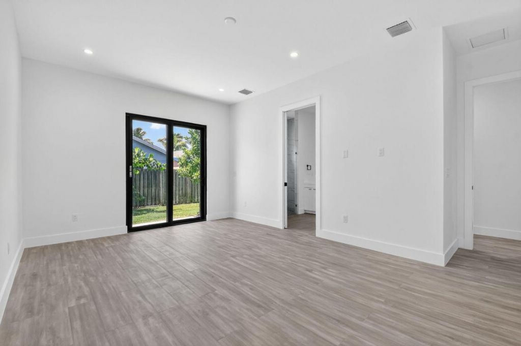 3920 Espan Court, Palm Springs, FL 33461 Photo