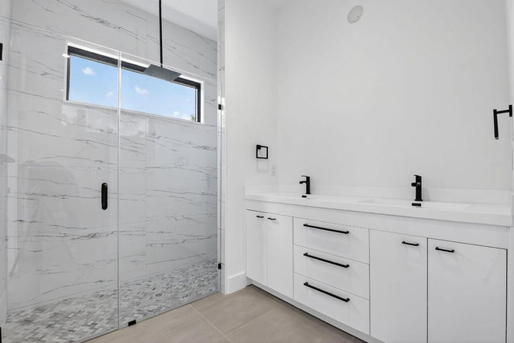 3920 Espan Court, Palm Springs, FL 33461 Photo