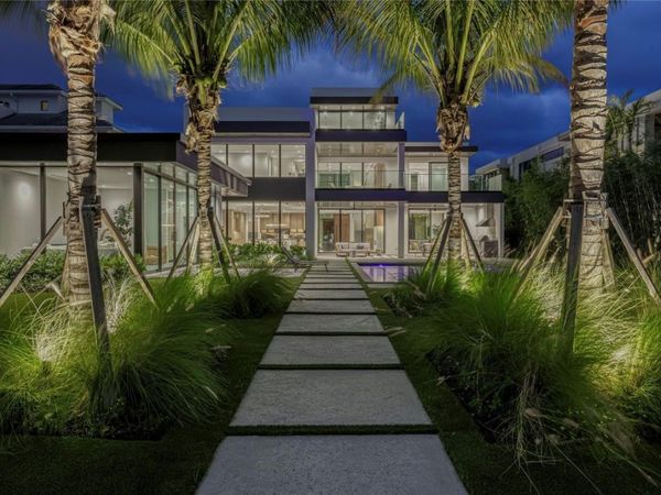 119 N Gordon Rd, Fort Lauderdale, FL 33301