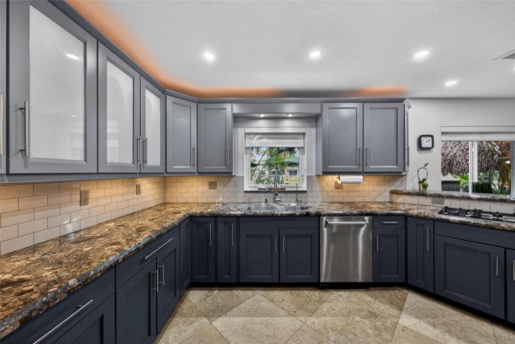 629 Kensington Place, Wilton Manors, FL 33305 Photo