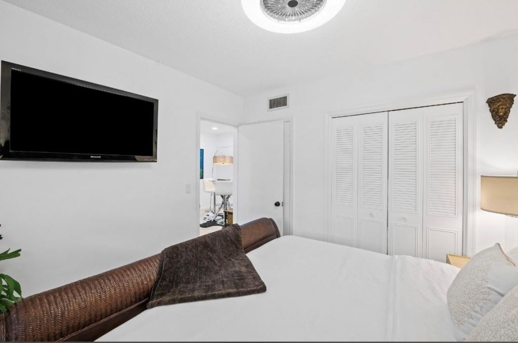 629 Kensington Place, Wilton Manors, FL 33305 Photo