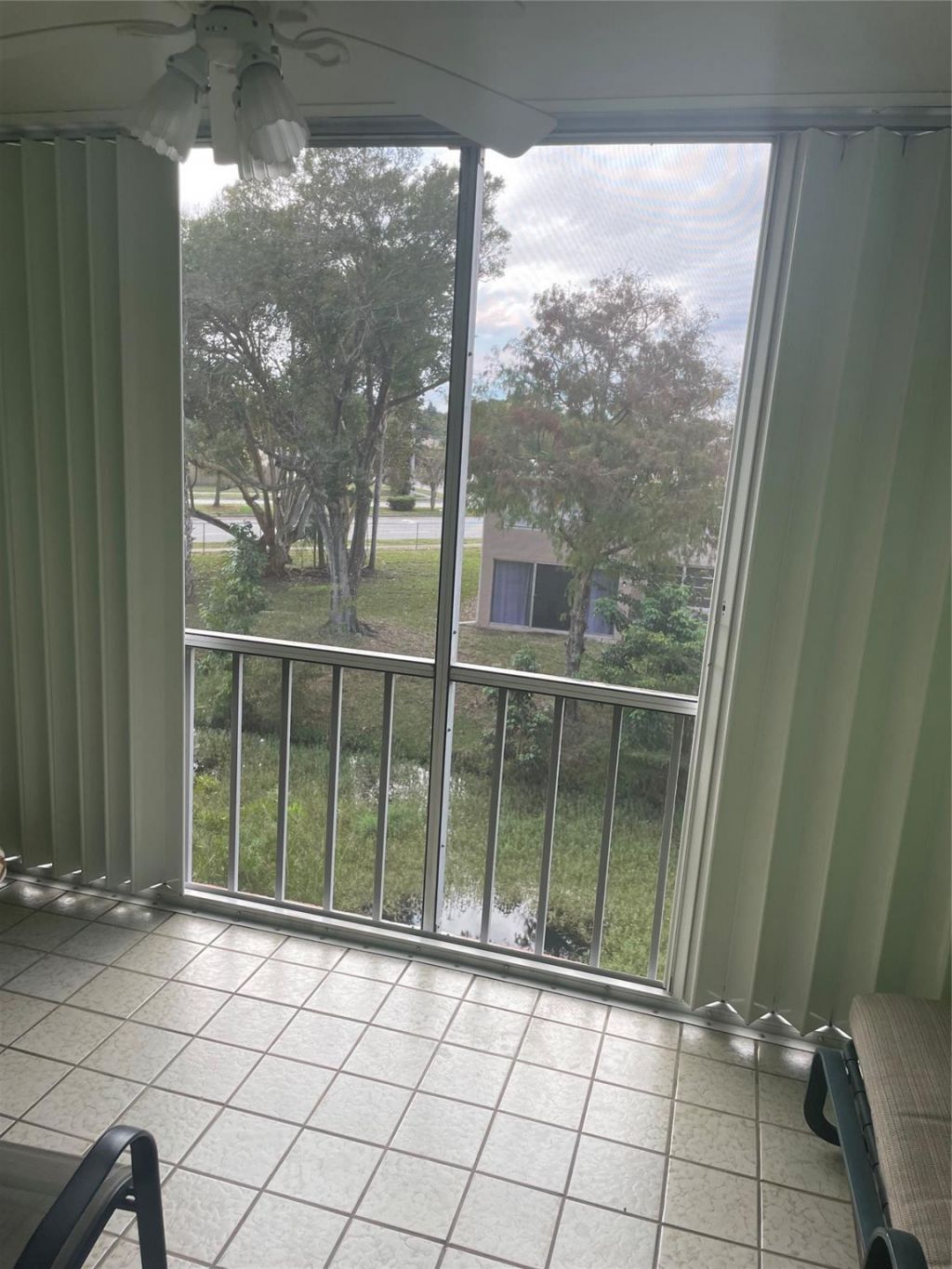 1025 Country Club Drive, Unit 302, Margate, FL 33063 Photo