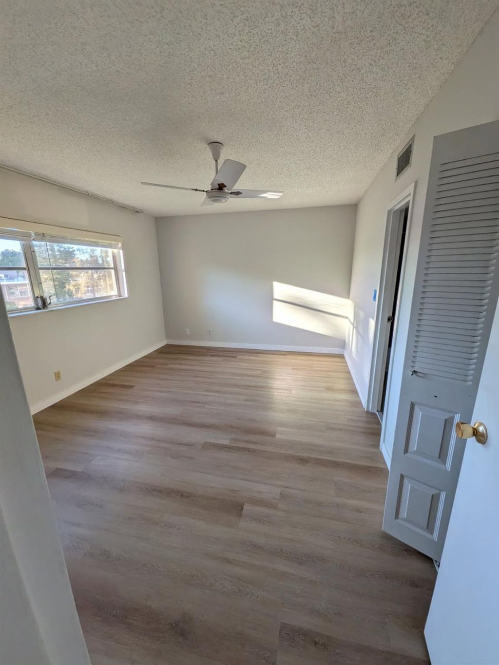 1025 Country Club Drive, Unit 302, Margate, FL 33063 Photo