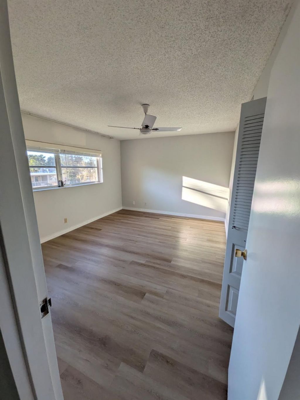 1025 Country Club Drive, Unit 302, Margate, FL 33063 Photo