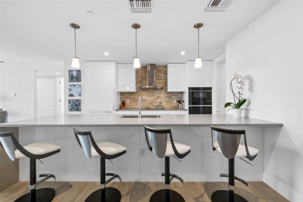 920 Intracoastal Drive, Unit 1402, Fort Lauderdale, FL 33304 Photo