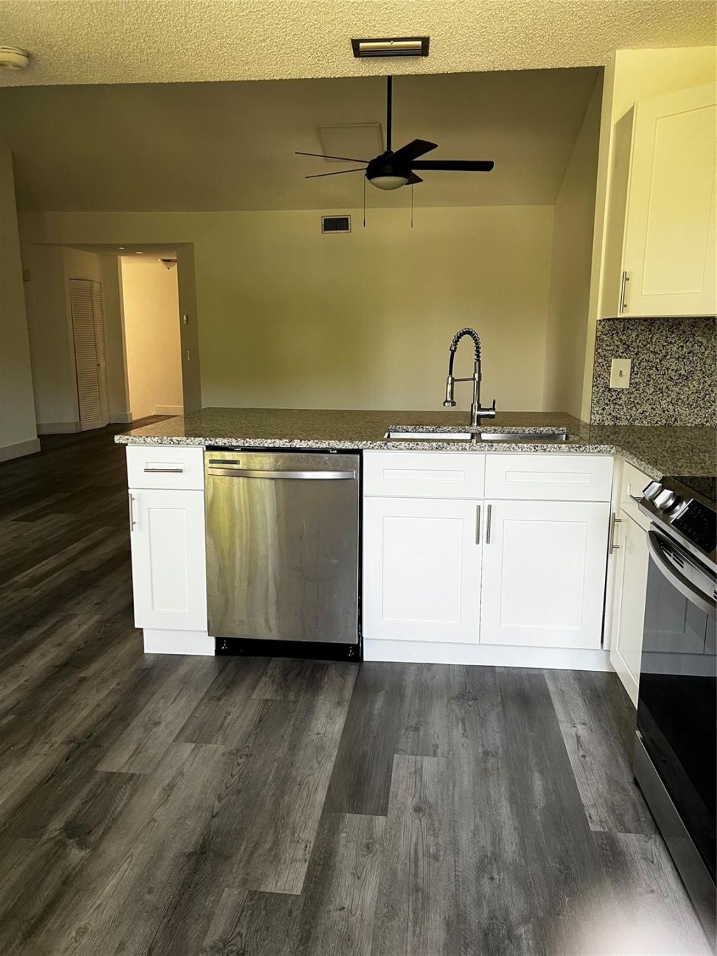 6596 Via Regina, Unit 6596, Boca Raton, FL 33433 Photo