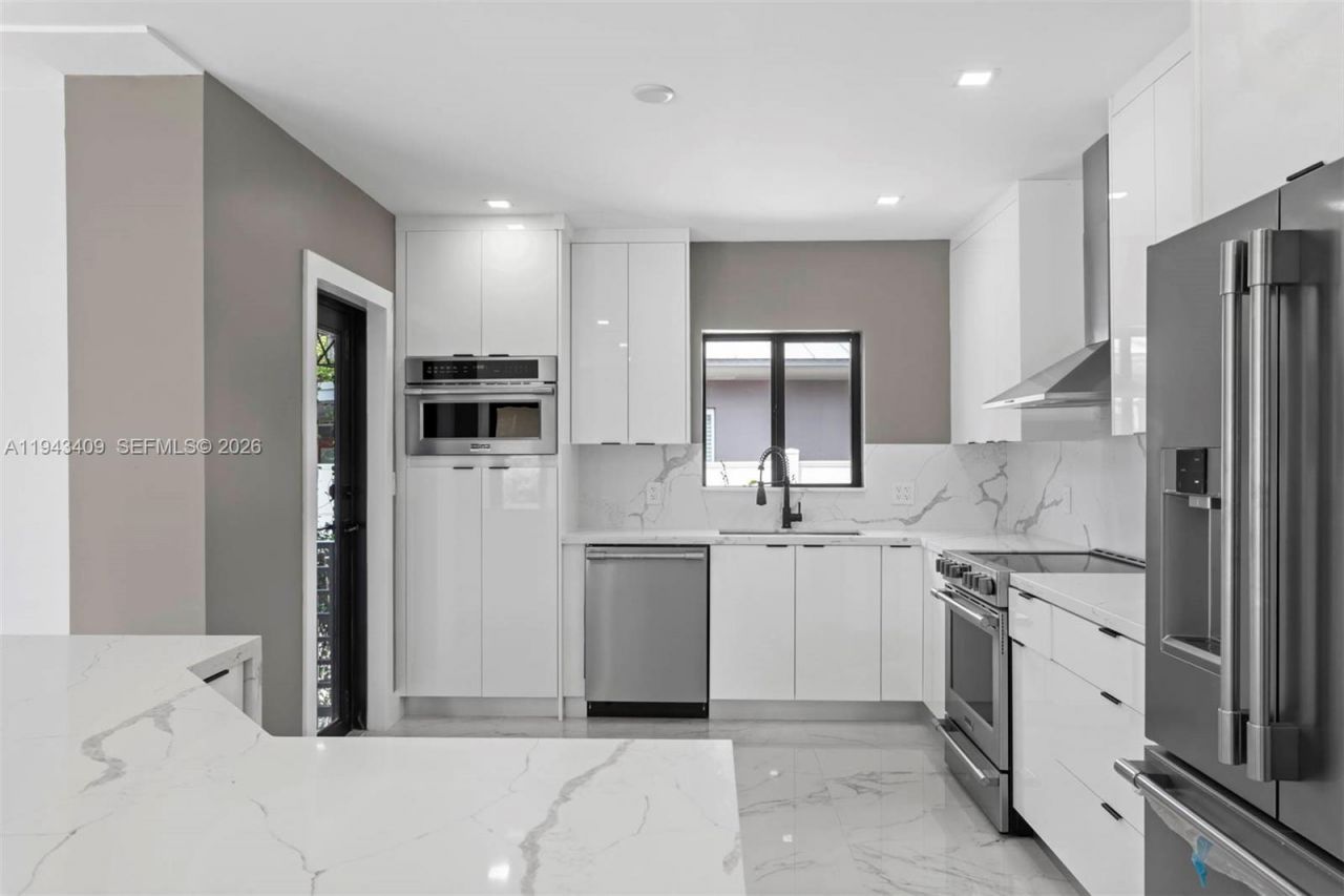 260 NW 86th St, El Portal, FL 33150 Photo