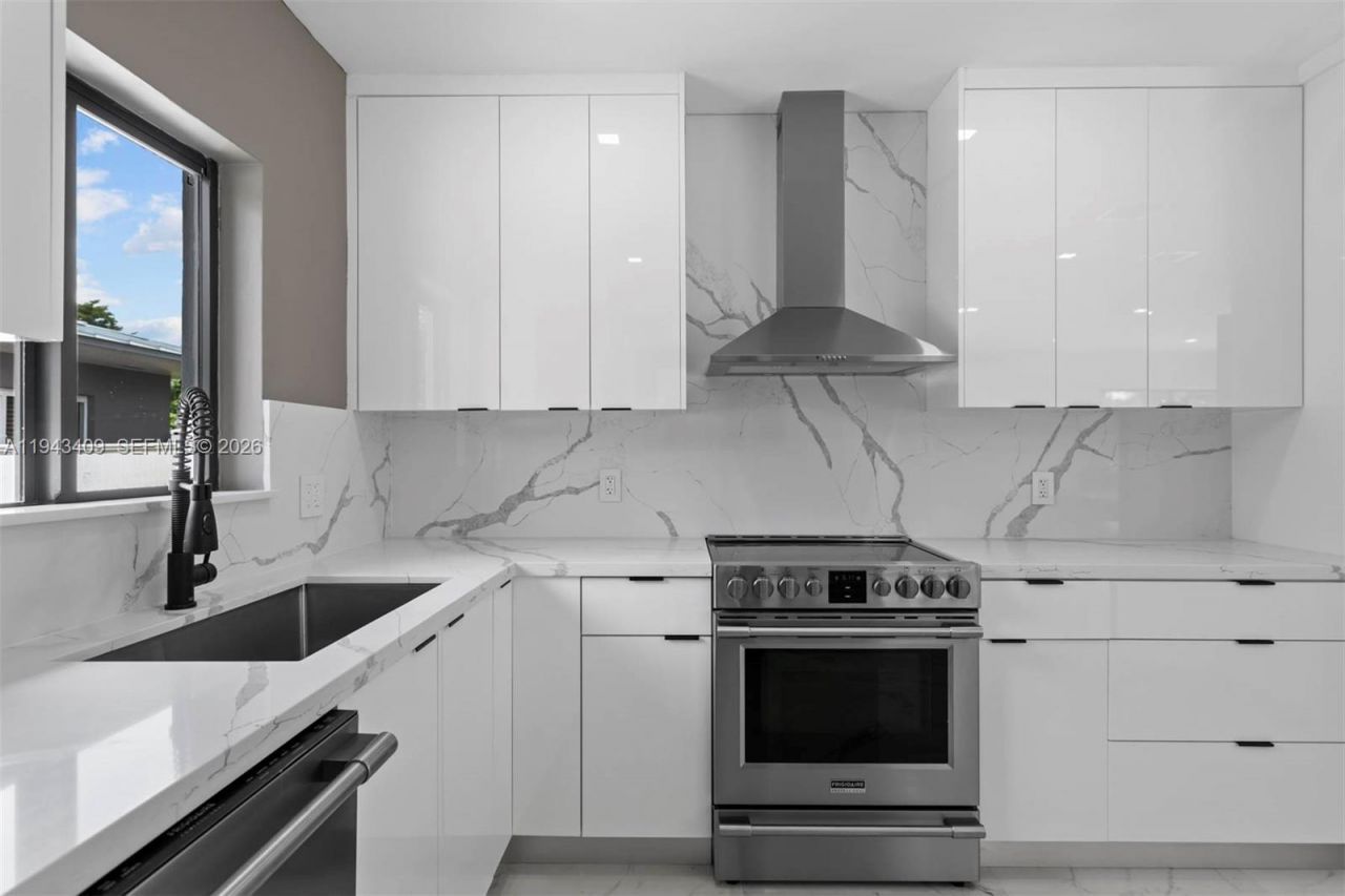 260 NW 86th St, El Portal, FL 33150 Photo