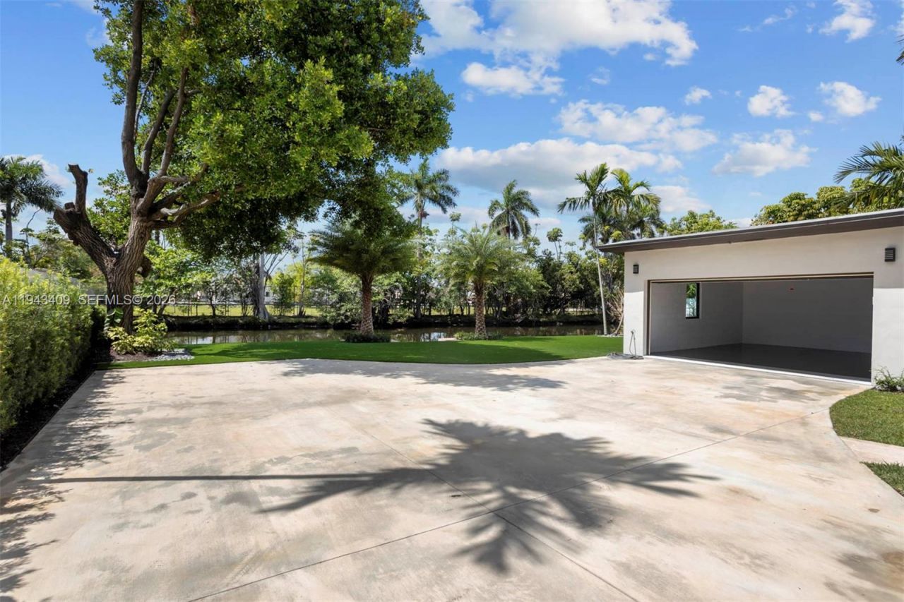 260 NW 86th St, El Portal, FL 33150 Photo