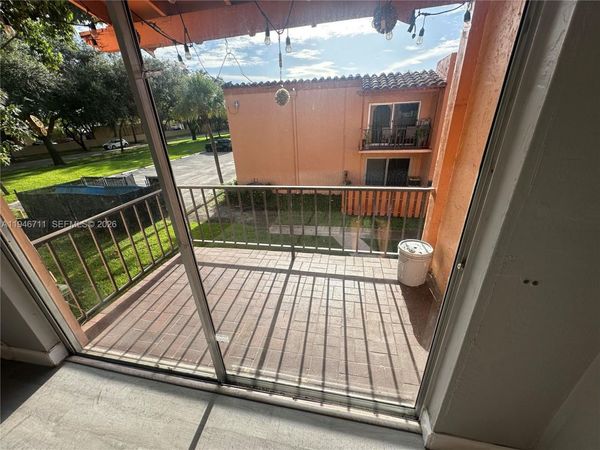 7200 Fairway Dr. , Unit H10, Miami Lakes, FL 33014