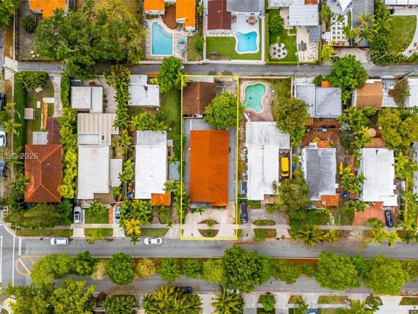 426 SW 26th Rd, Miami, FL 33129