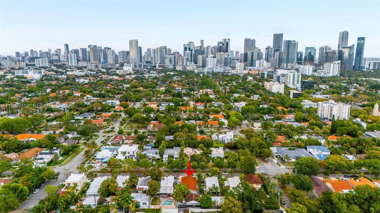 426 SW 26th Rd, Miami, FL 33129 Photo