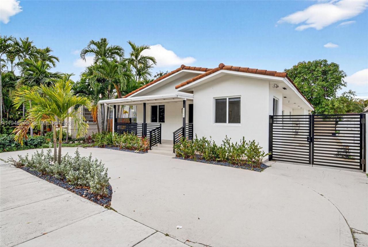 426 SW 26th Rd, Miami, FL 33129 Photo