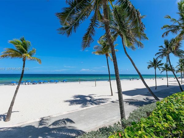 2201 S Ocean Dr, Unit 902, Hollywood, FL 33019