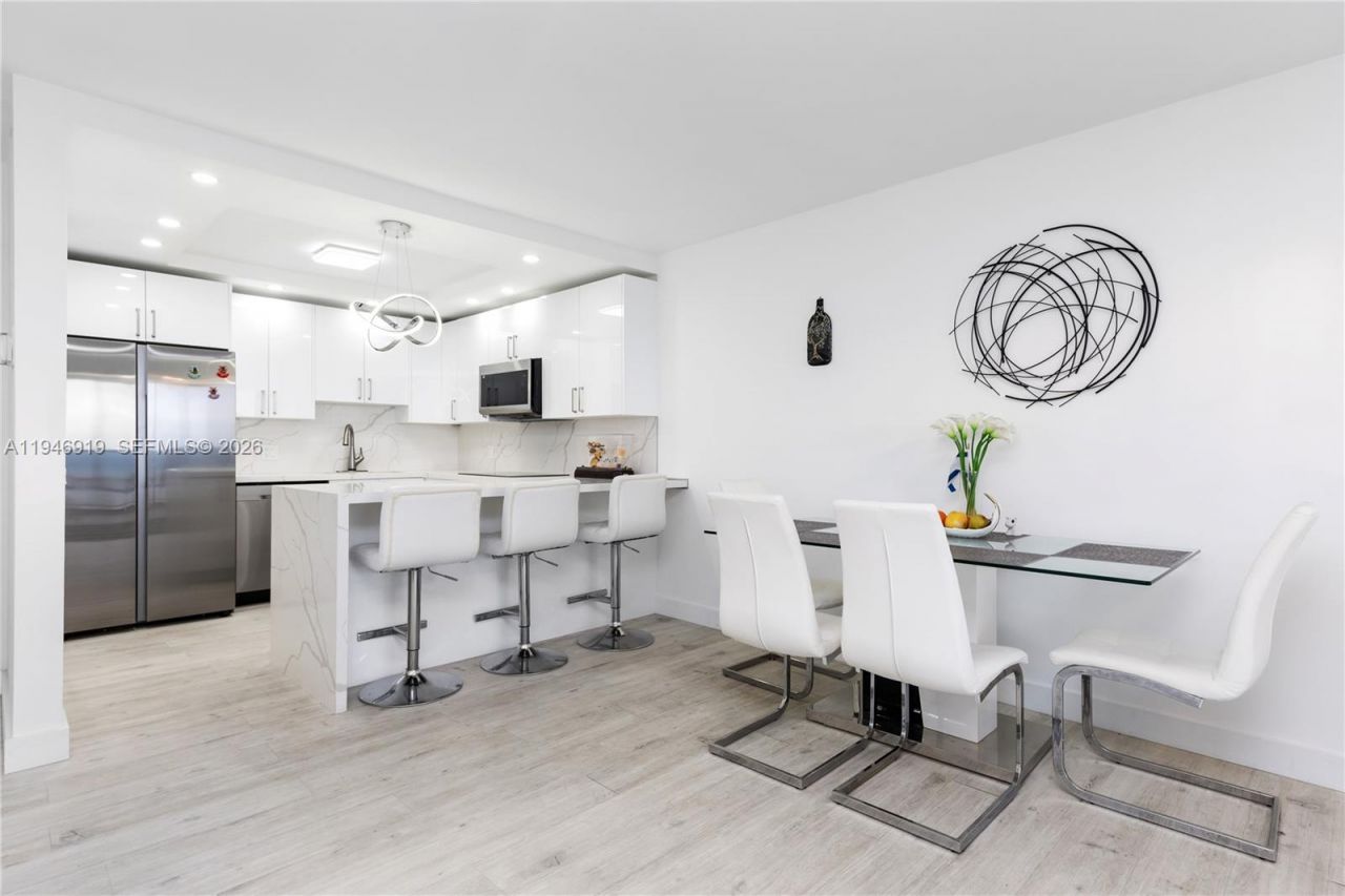 2201 S Ocean Dr , Unit 902, Hollywood, FL 33019 Photo