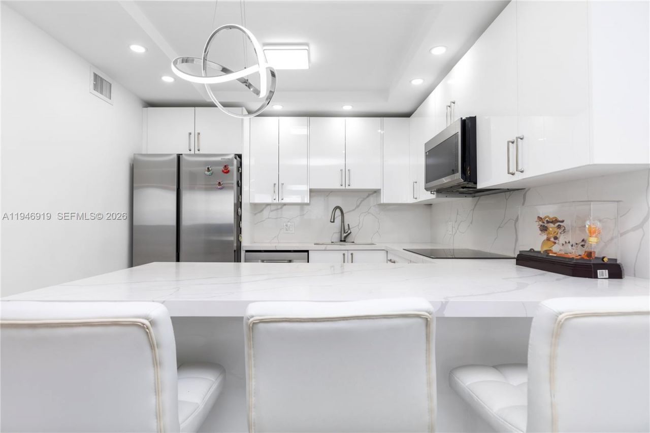 2201 S Ocean Dr , Unit 902, Hollywood, FL 33019 Photo