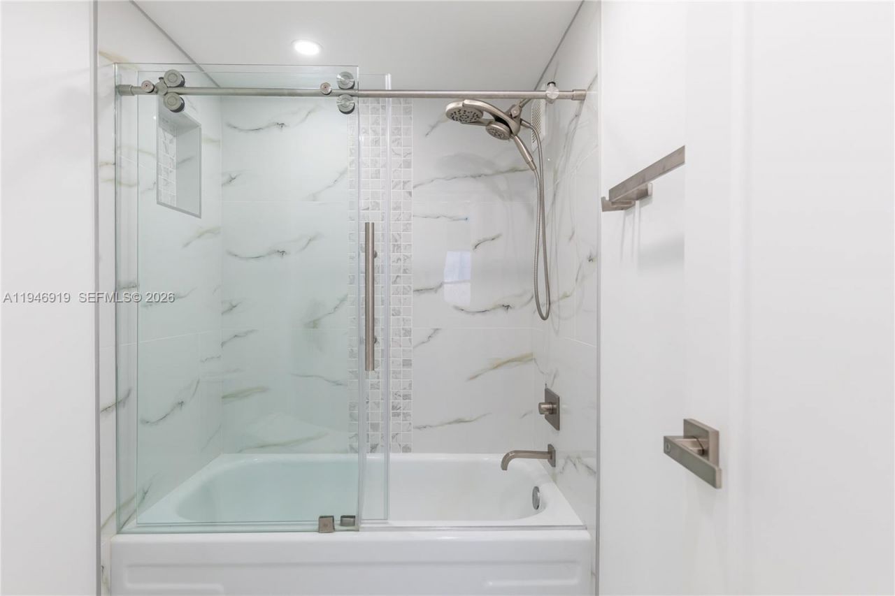 2201 S Ocean Dr , Unit 902, Hollywood, FL 33019 Photo