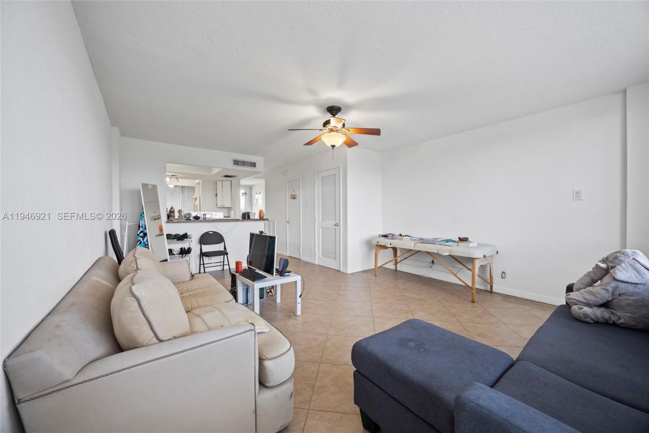 1401 S Federal Hwy, Unit 213, Boca Raton, FL 33432 Photo