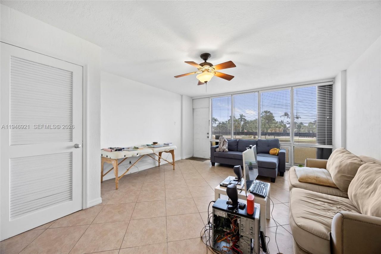 1401 S Federal Hwy, Unit 213, Boca Raton, FL 33432 Photo