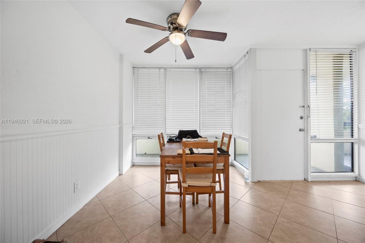 1401 S Federal Hwy, Unit 213, Boca Raton, FL 33432 Photo