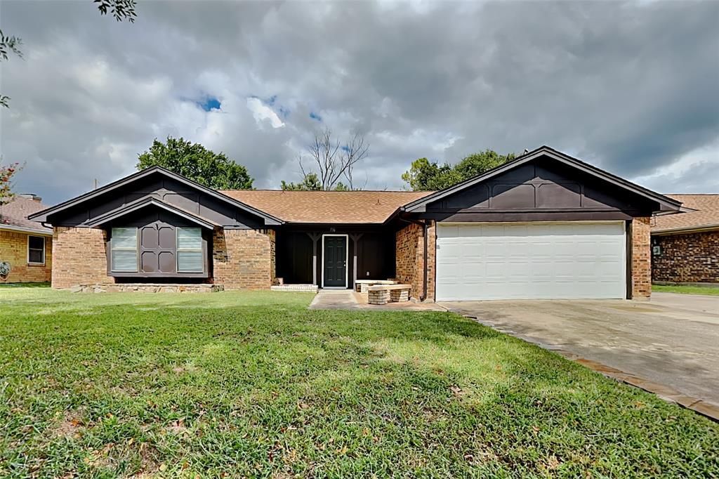 736 Springhill Drive, Hurst, TX 76054 Main Photo