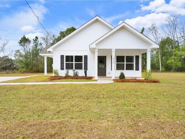 6750 Barneswood Drive, Theodore, AL 36582