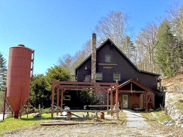 581 U.S. Route 9, Schroon Lake, NY 12870