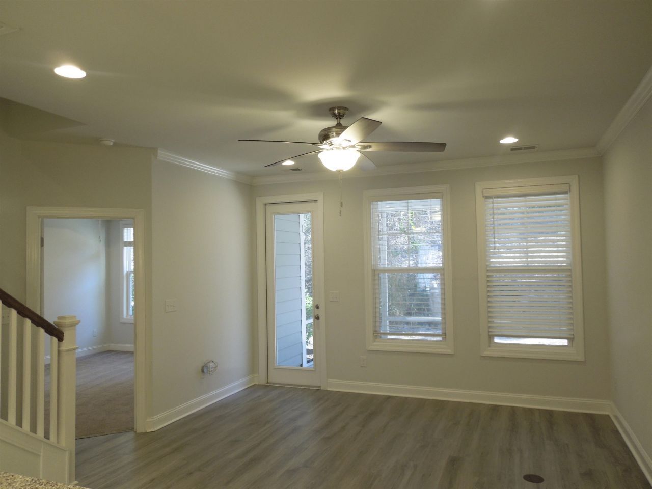 2409 Thoroughfare Dr. Photo 8