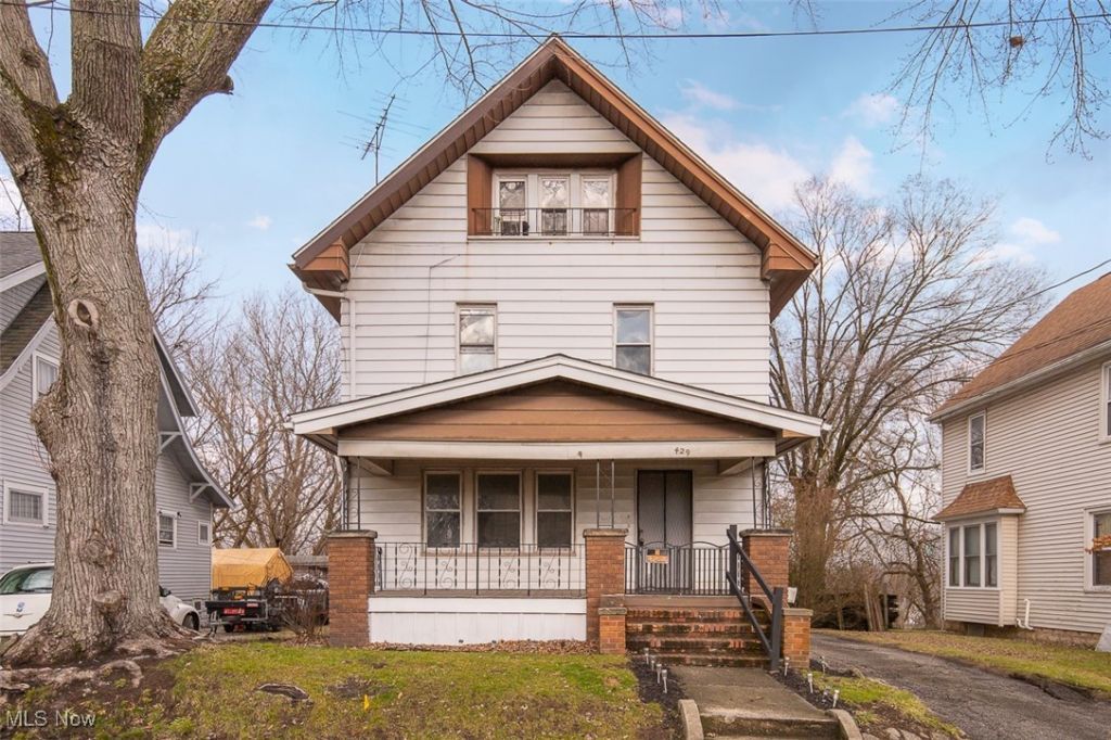 429 Lovisa Street, Akron, OH 44311 Main Photo